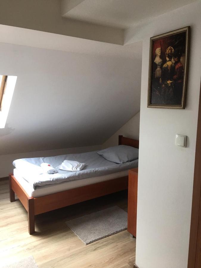 Noclegi Walbrzych - Pokoje Konrad Buitenkant foto